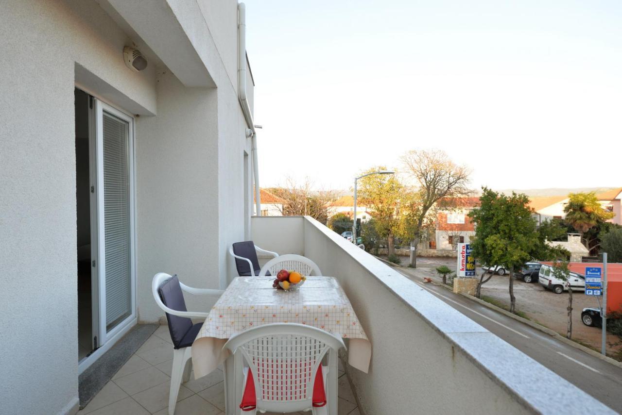 Apartmani Vedrana, 穆泰尔岛 外观 照片